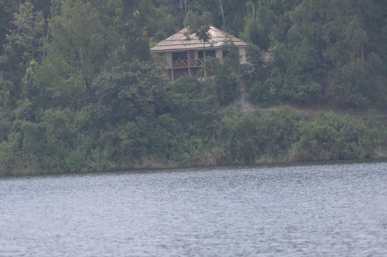 Lake Bunyonyi Eco Resort Chabahinga Экстерьер фото